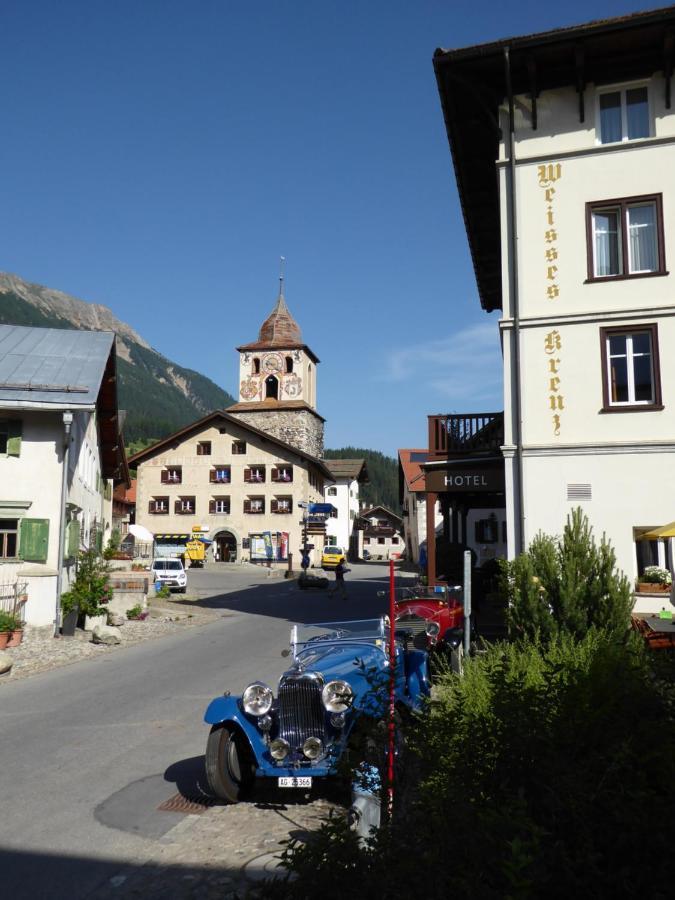 Hotel Weisses Kreuz Bergün Екстериор снимка
