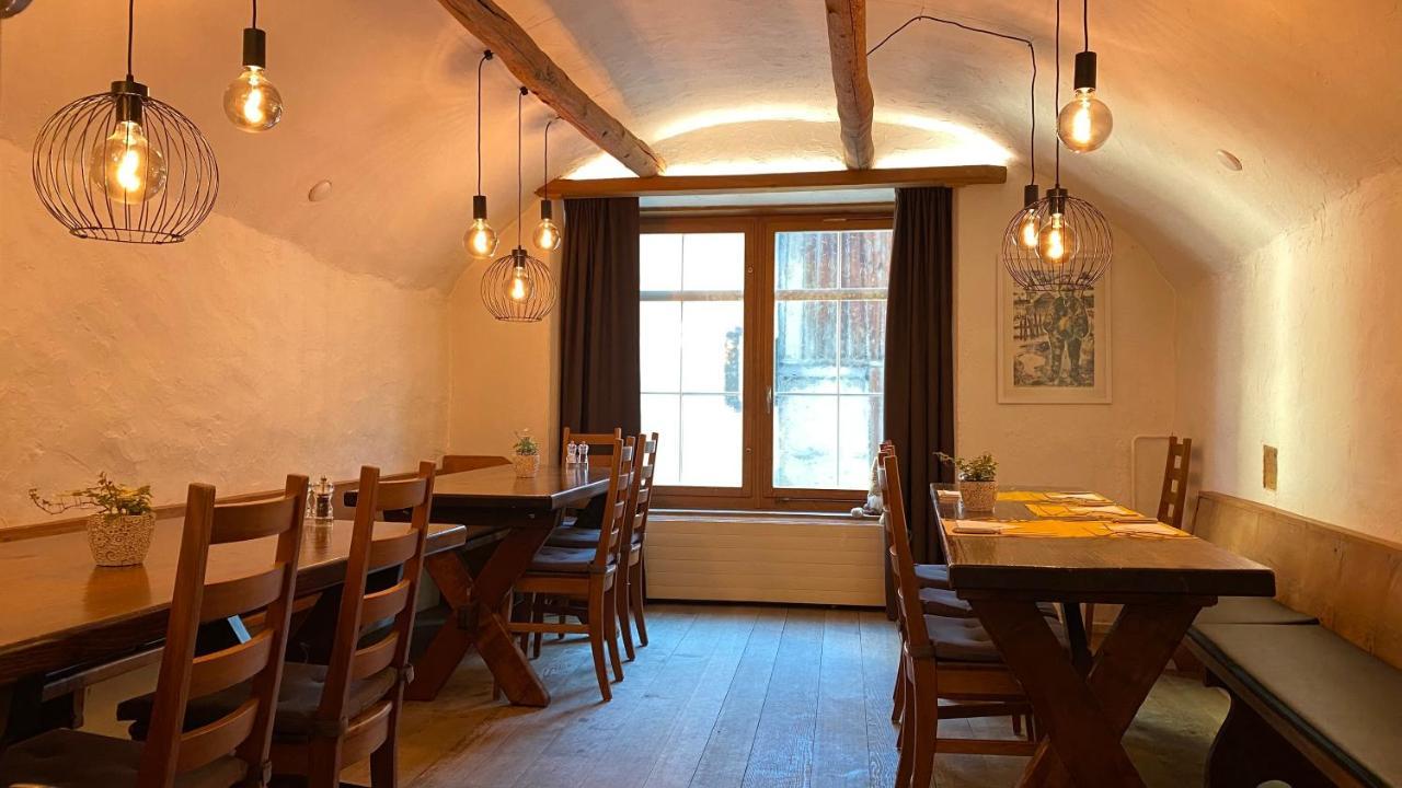 Hotel Weisses Kreuz Bergün Екстериор снимка